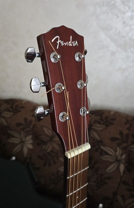 Електроакустична гітара Fender CD-140SCE ALL Mahogany + кейс Fender
Е