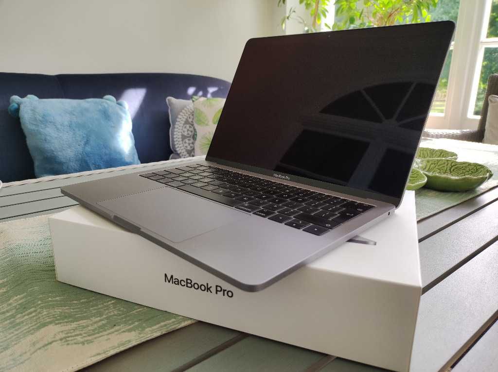 MacBook Pro 13 i5 128gb Retina 2018 stan idealny