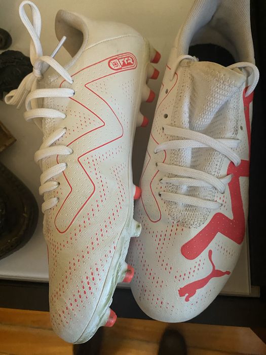 Chuteiras e sapatilhas