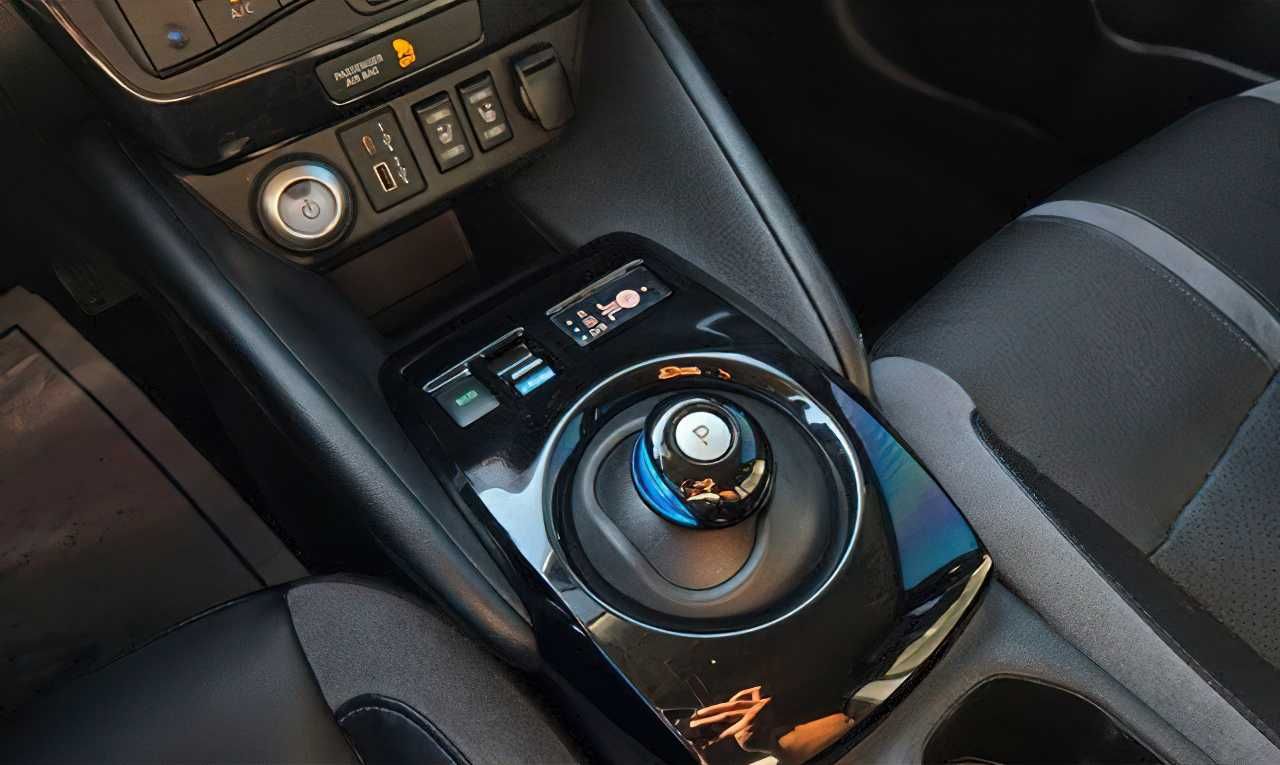 2020 Nissan LEAF SL Plus