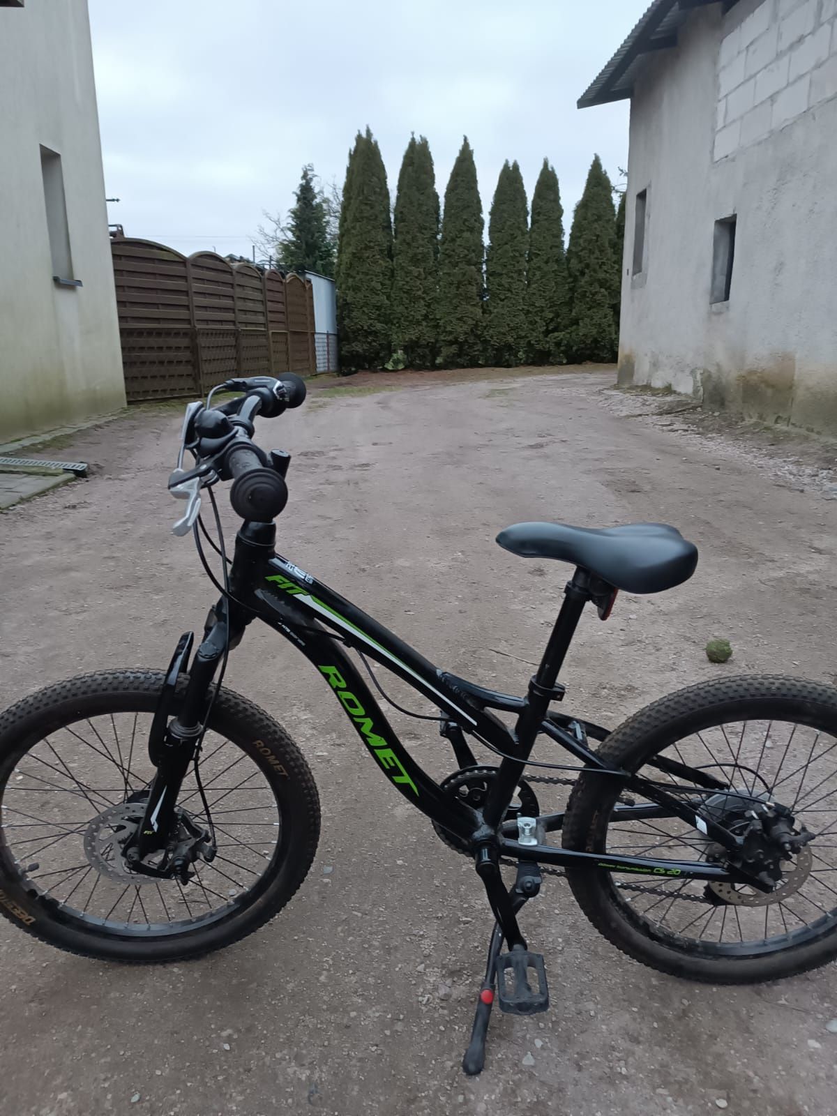 Rambler 20" FIT Czarno - Zielony