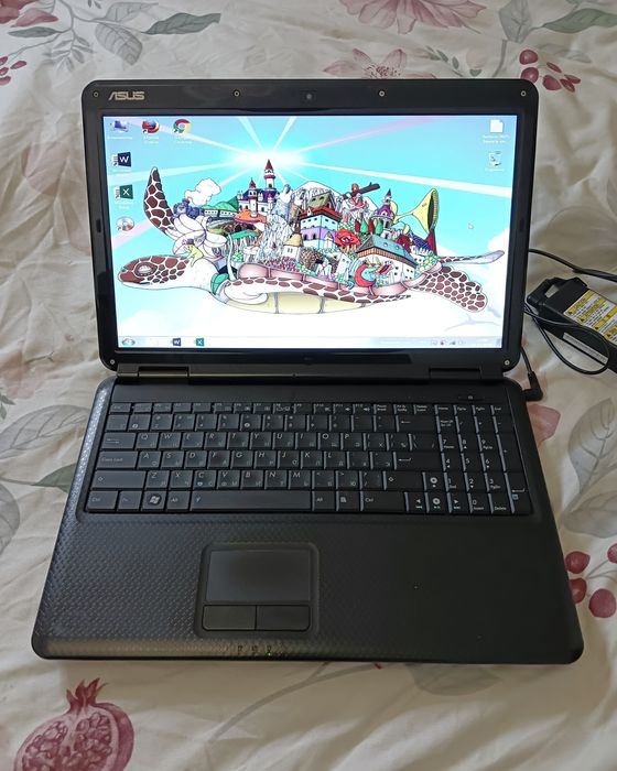 Ноутбук Asus K50 Intel 3/250GB 15.6"