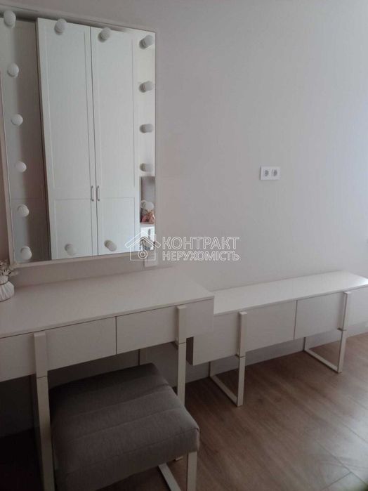 Продається велика 4К квартира у СТАЛІНЦІ парк Артема