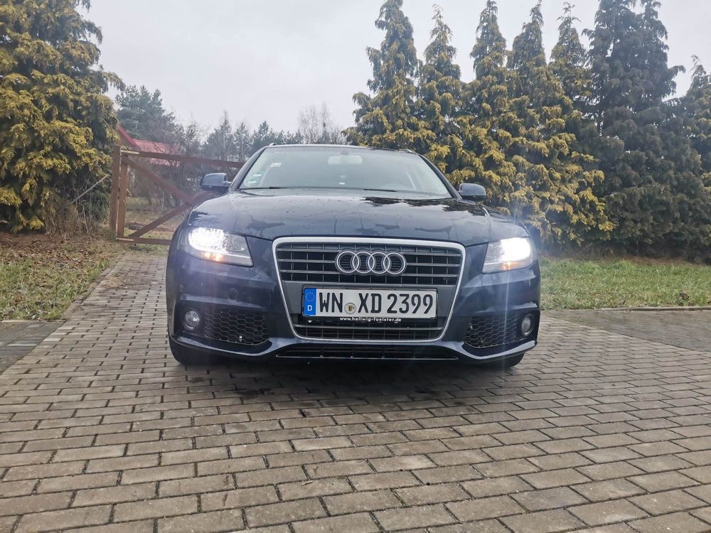SPRZEDAM AUDI A4 B8 z 2011 roku.