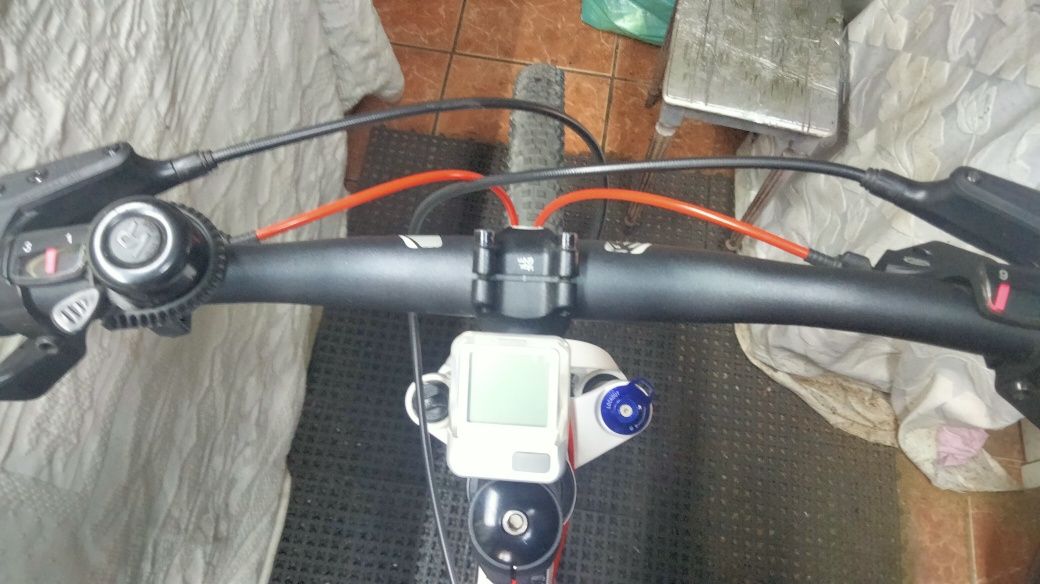 Vendo Bicicleta BERG roda 29  estado como nova