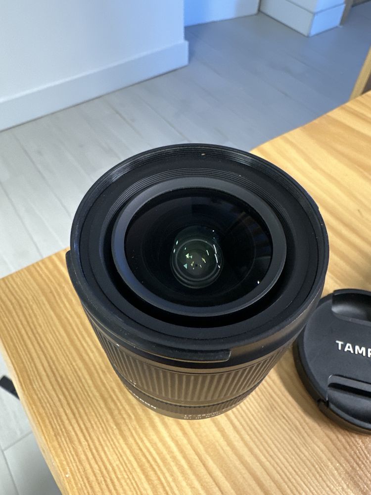 Tamron 17-28mm F/2.8 para Sony