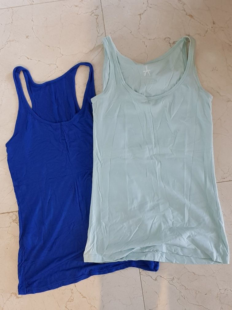 Conjunto de 2 camisolas tops desporto sem mangas