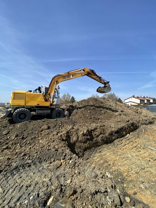 Wynajem koparki obrotowej kołowej Liebherr usług koparką