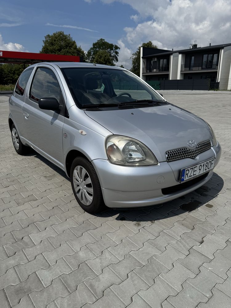 Toyota Yaris 1.3 2001 super stan !!!