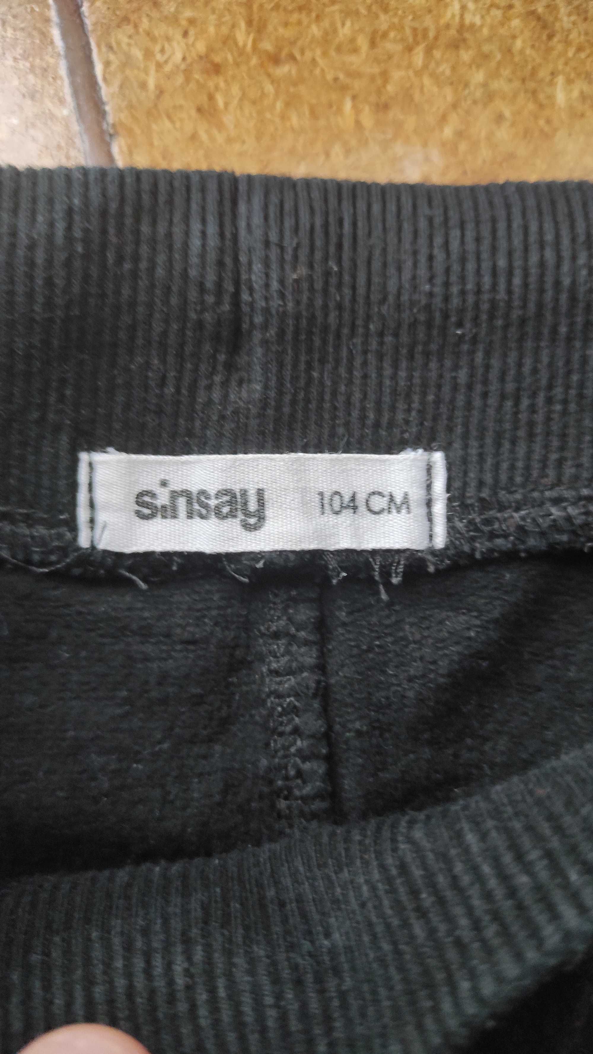 Spodnie r.104 Sinsay