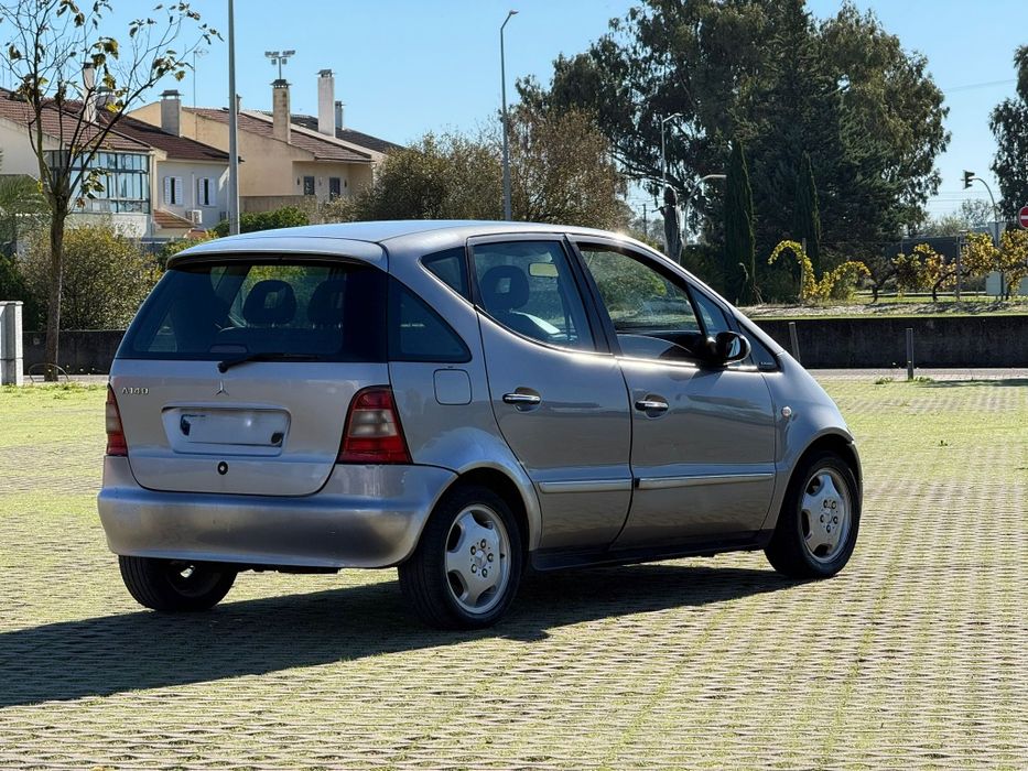 Mercedes Benz A140i em bom estado