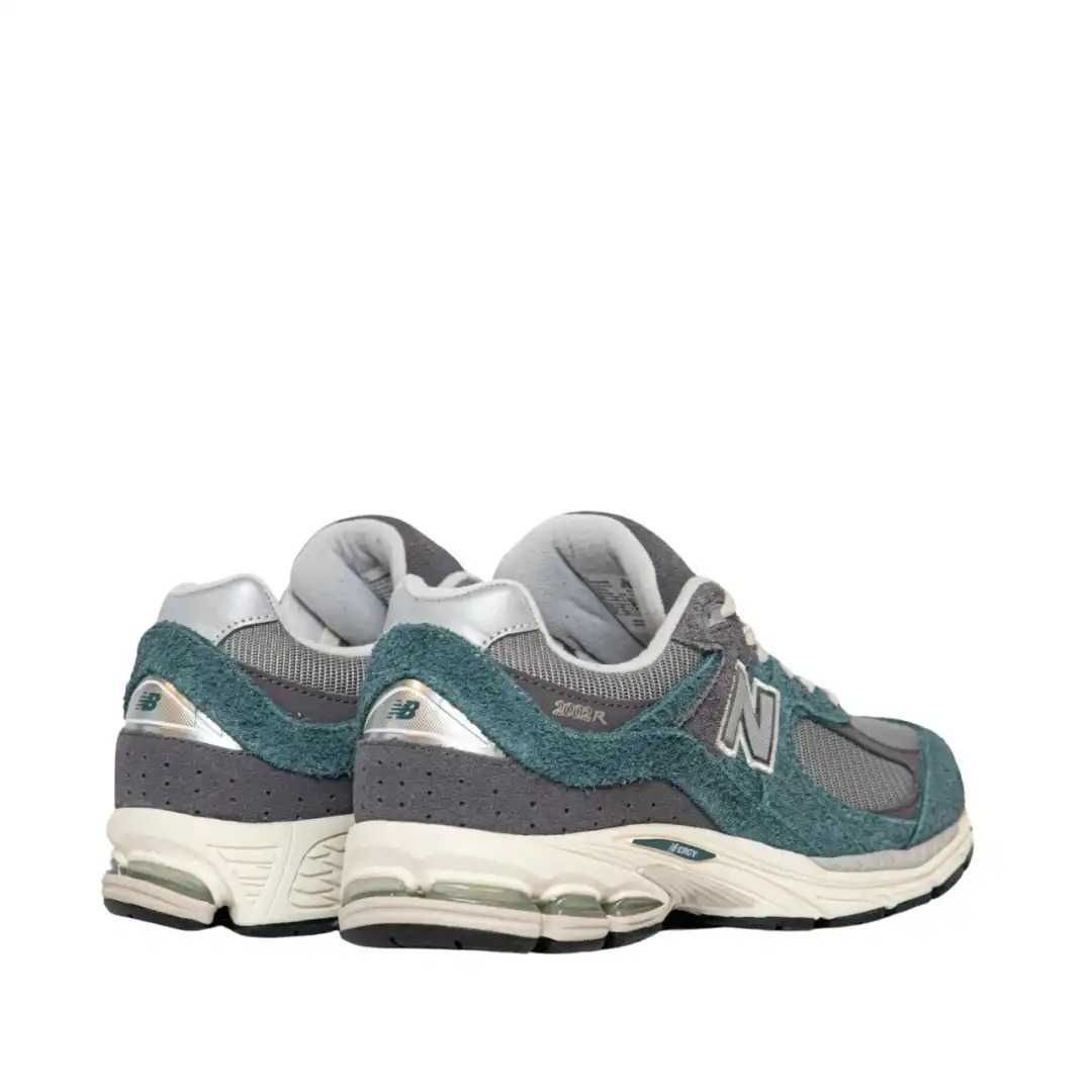 Кросівки чоловічі NEW BALANCE 2002 M2002REM оригінал