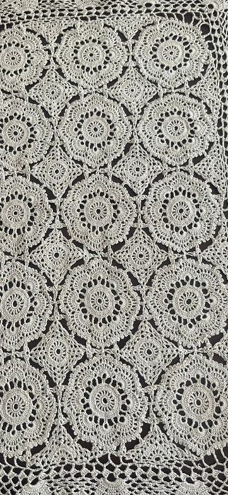 Três naperons novos em crochê