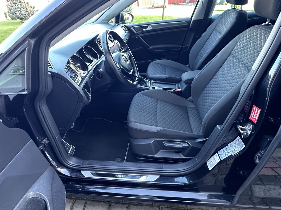 Продам свіжо пригнане дуже гарному стані авто.
