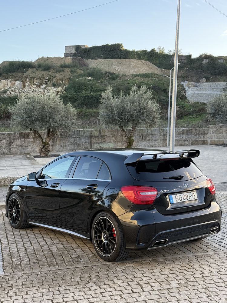 Mercedes A45 AMG