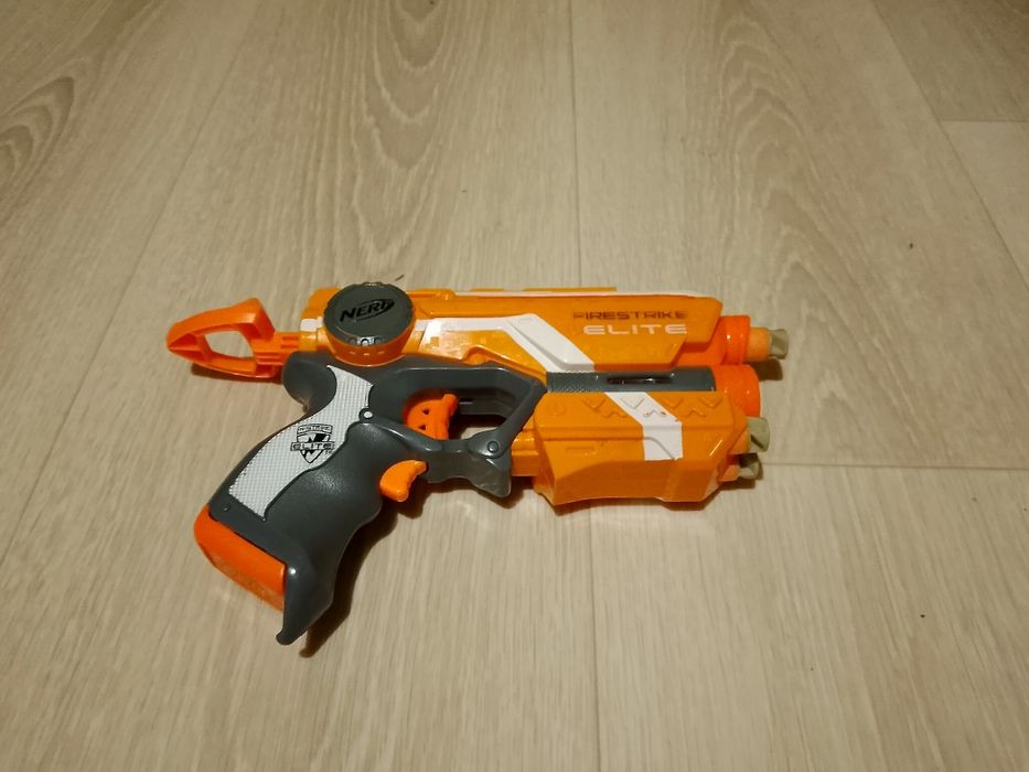 Бластер Nerf firestrike elite