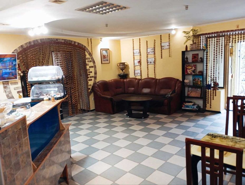 продаж комерційного приміщення на Вечірньому Бульварі