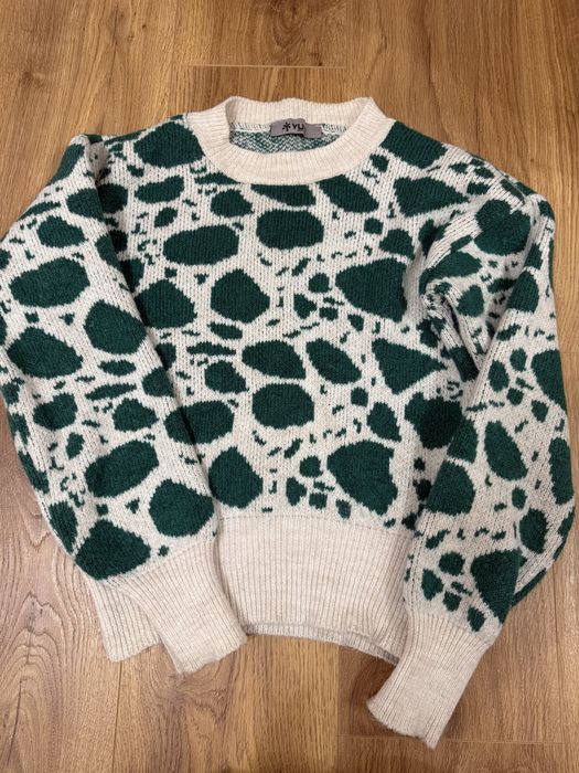 Светр yuki вовна