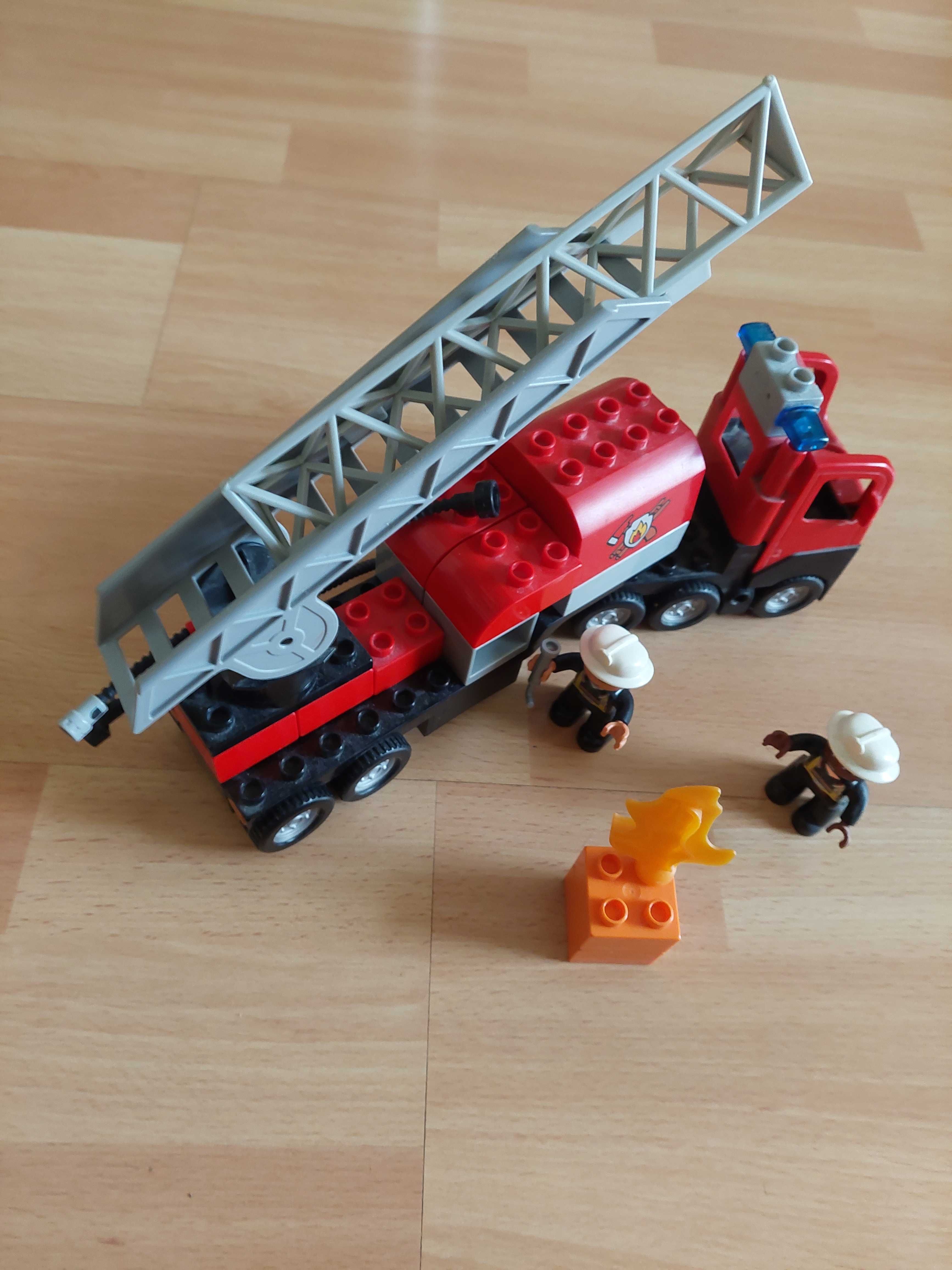 LEGO DUPLO Wóz strażacki 4977