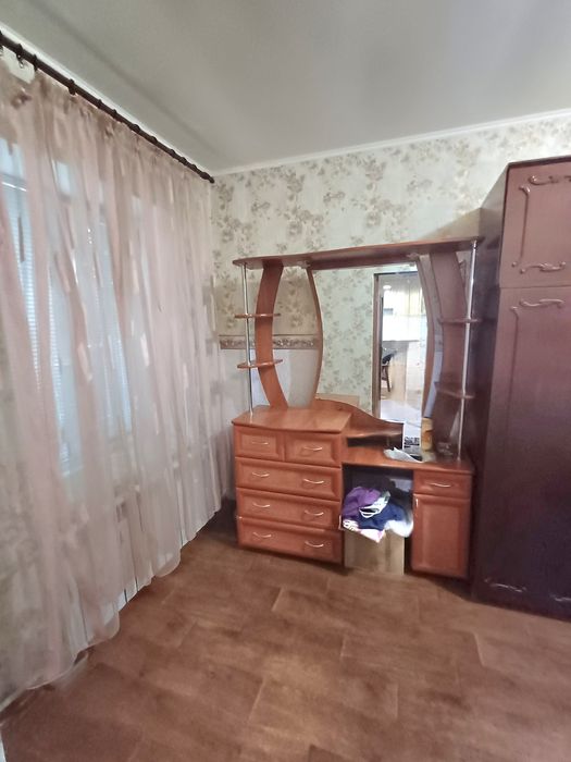 Продам 2-х комнатную квартиру на Космонавтов