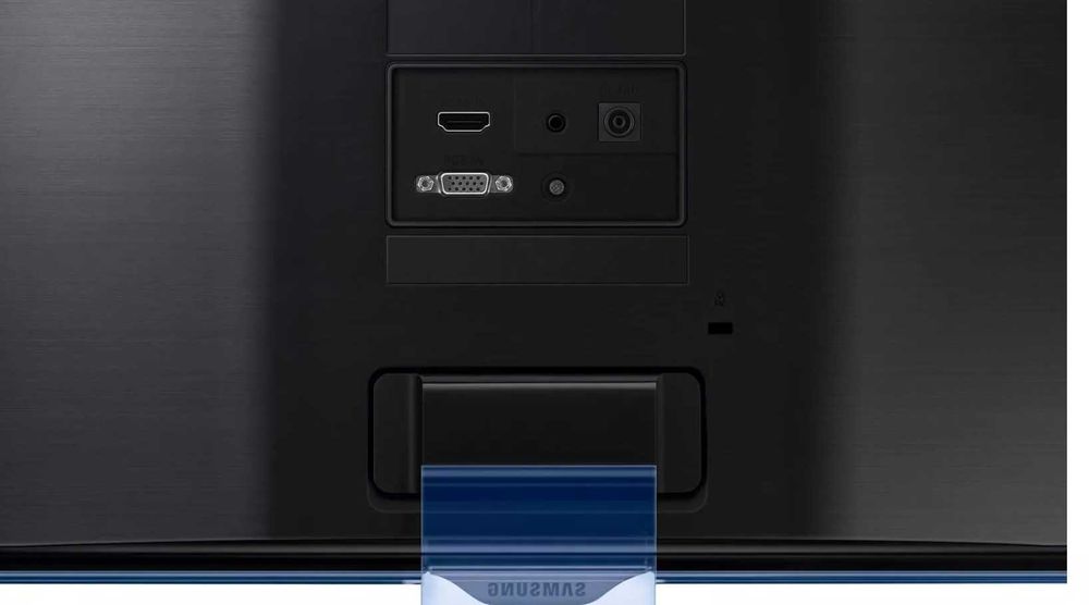 Монитор Samsung с HDMI кабелем