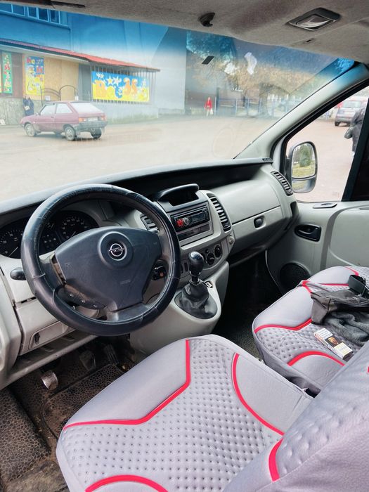 Продам опель віваро