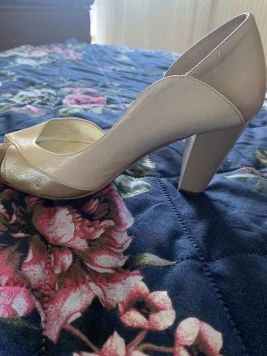 Skórzane sandały Kotyl.