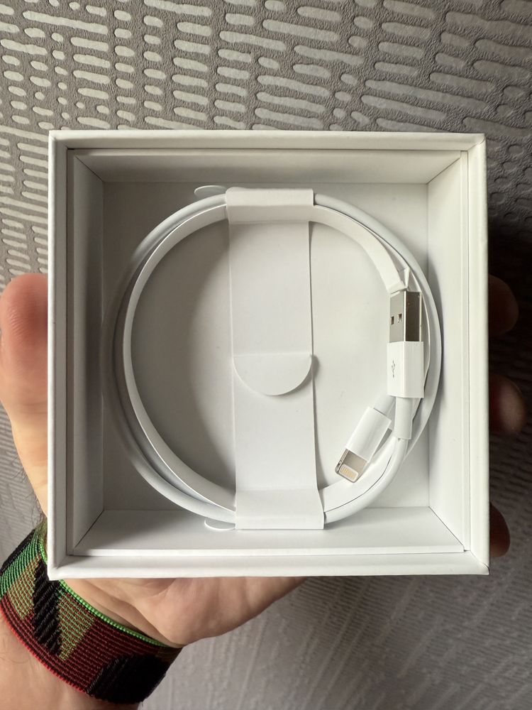 MV7N2AM/A AirPods 2 Model A2032 A2031 A1602 Нові оригінальні навушники
