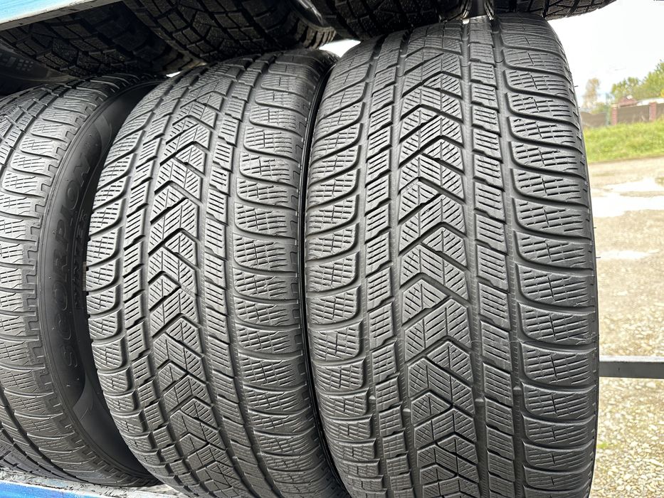 Шини б/у 275/40 R21 Pirelli 2шт