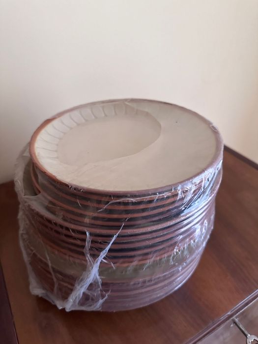 Zestaw polskiej porcelany czasów PRLu - nieużywany