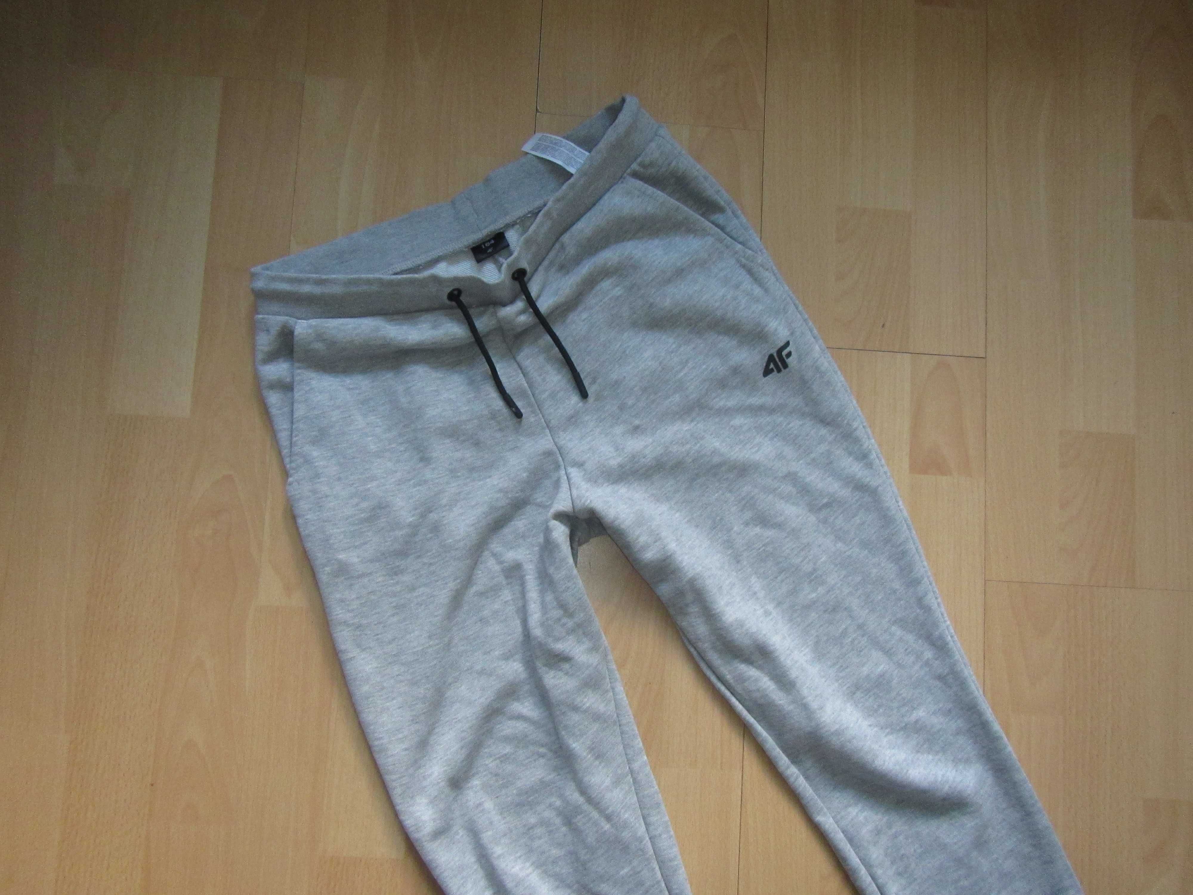 4F spodnie dresowe rozm.164