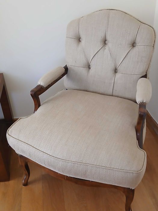 Cadeirão clássico para sala ou quarto marca 8&80