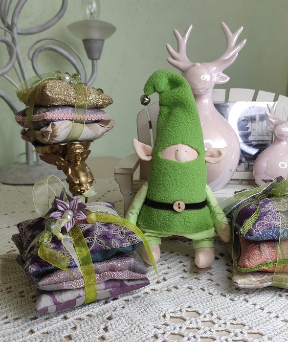 Єльф.Різдвяний декор.