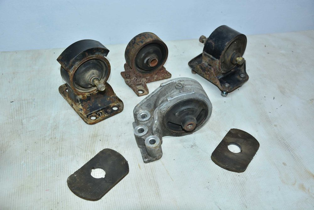 Mitsubishi 3000GT VR4 SL Stealth GTO poduszki silnika poduszka