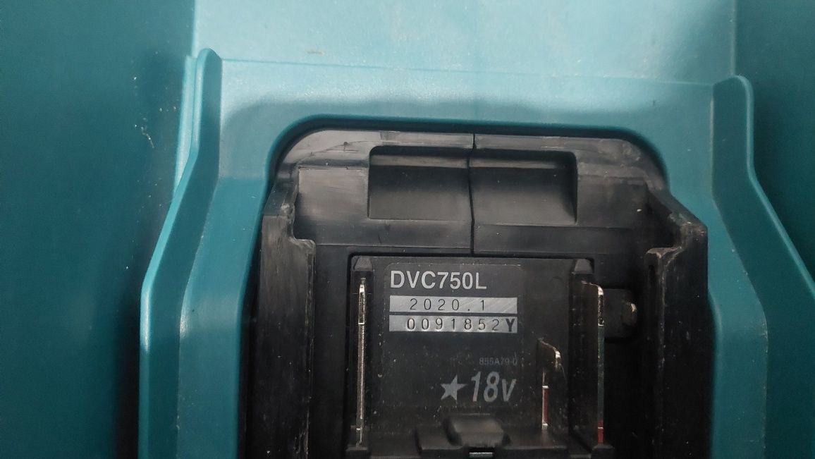 Акумуляторний безщітковий пилосос Makita DVC750LZ (18 В, 7.5 л)