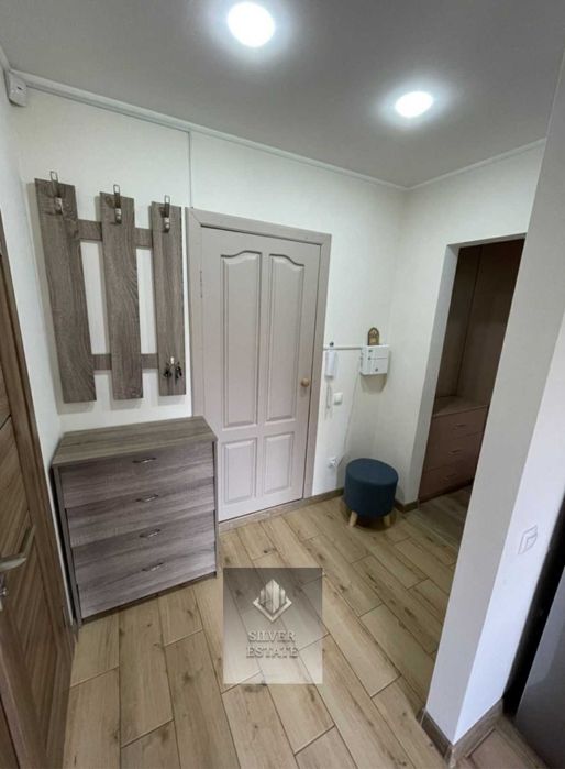 Продається 3х кімнатна квартира по Автозаводській.