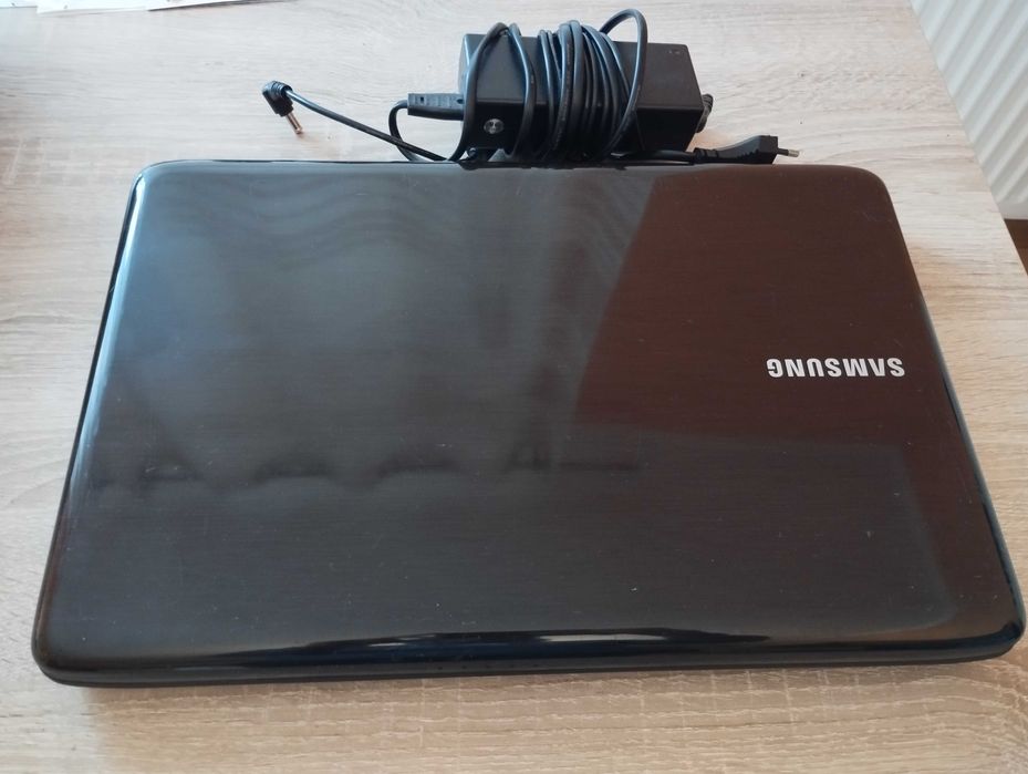 Laptop Samsung R540 z ładowarką