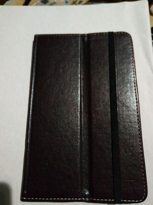 Чехол на планшет 7".Новый.