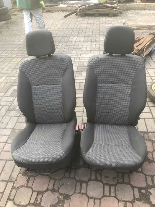 Fotel kierowcy fotel pasażera Mercedes Citan ,Renault Kangoo 2015r
