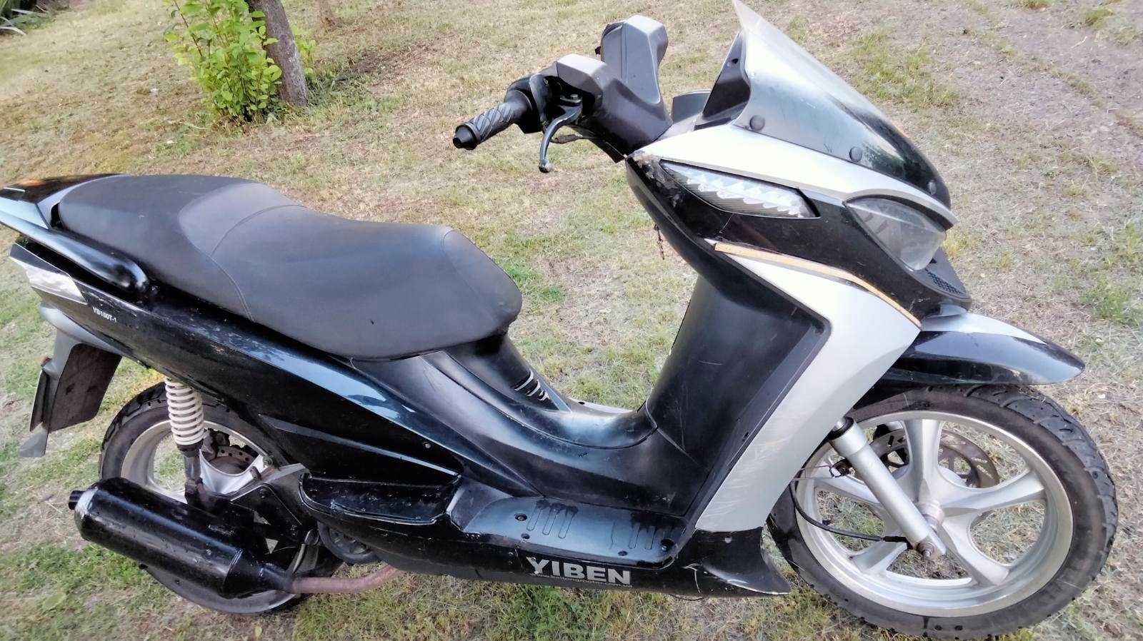 Продам скутер YIBEN-150T11