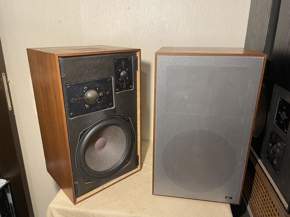 Немецкая музыкальная акустика W.Huber+Sohne WHD 70K (НЧ 250мм)