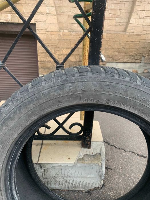 Продам гуму MAXXIS ARTIC TREKKER 225\55 R17 . 3000 грн комплект!