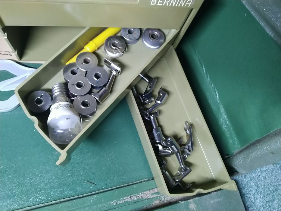 Продам швейцарську швейну машинку Bernina