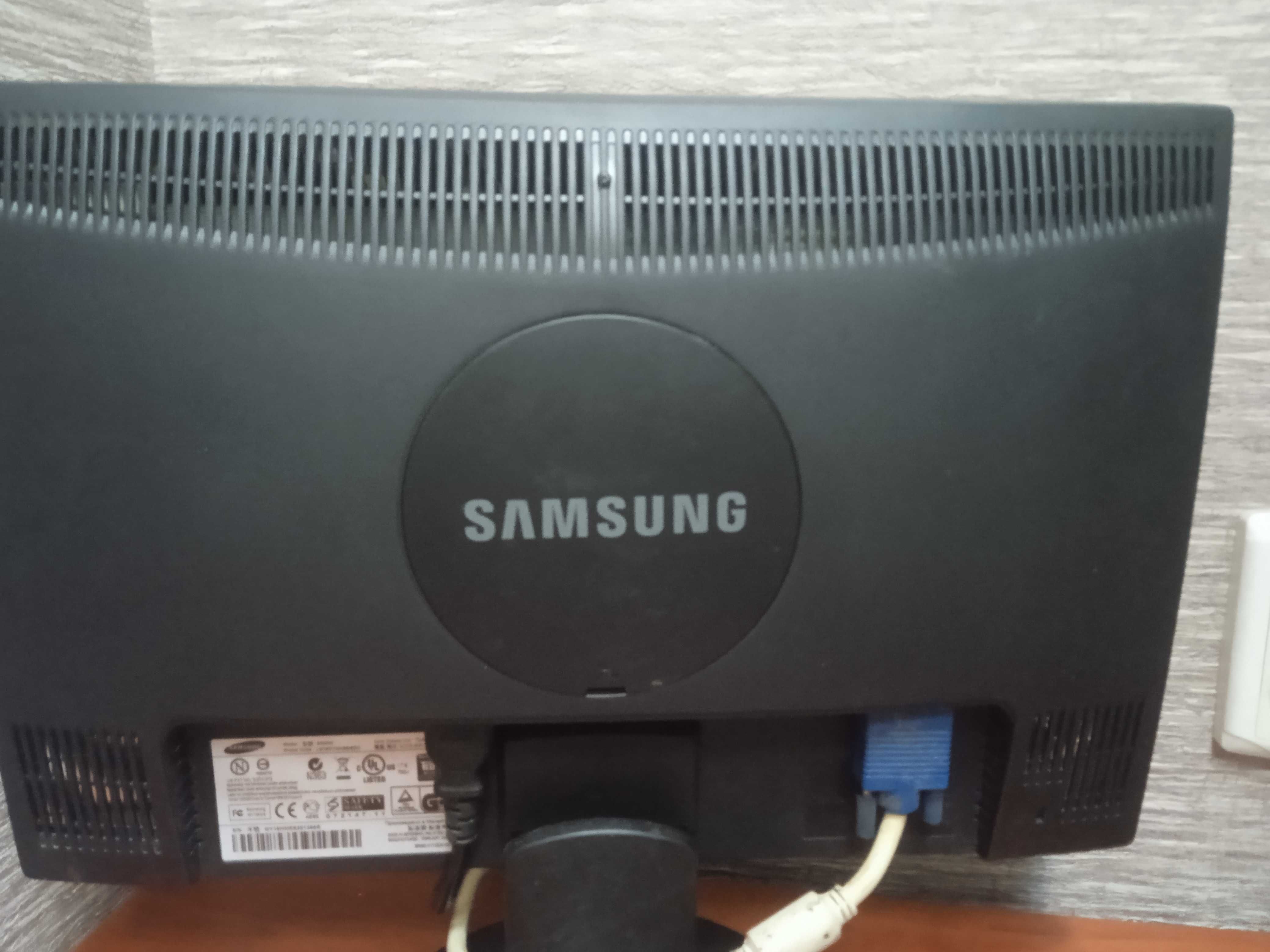 Samsung 943NW Монитор