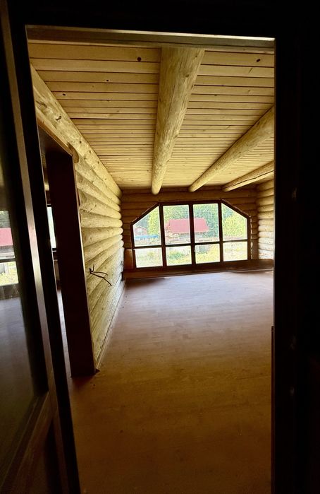 Будинок 290м2, Карпати, м. Свалява