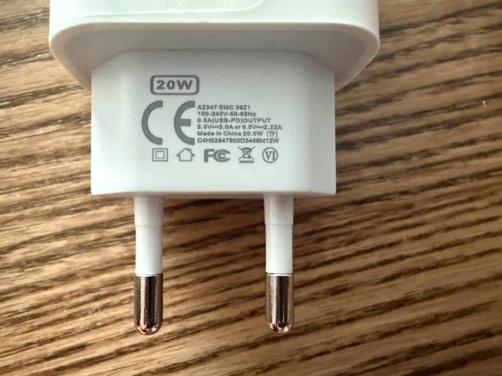 Зарядний пристрій 20W - type C