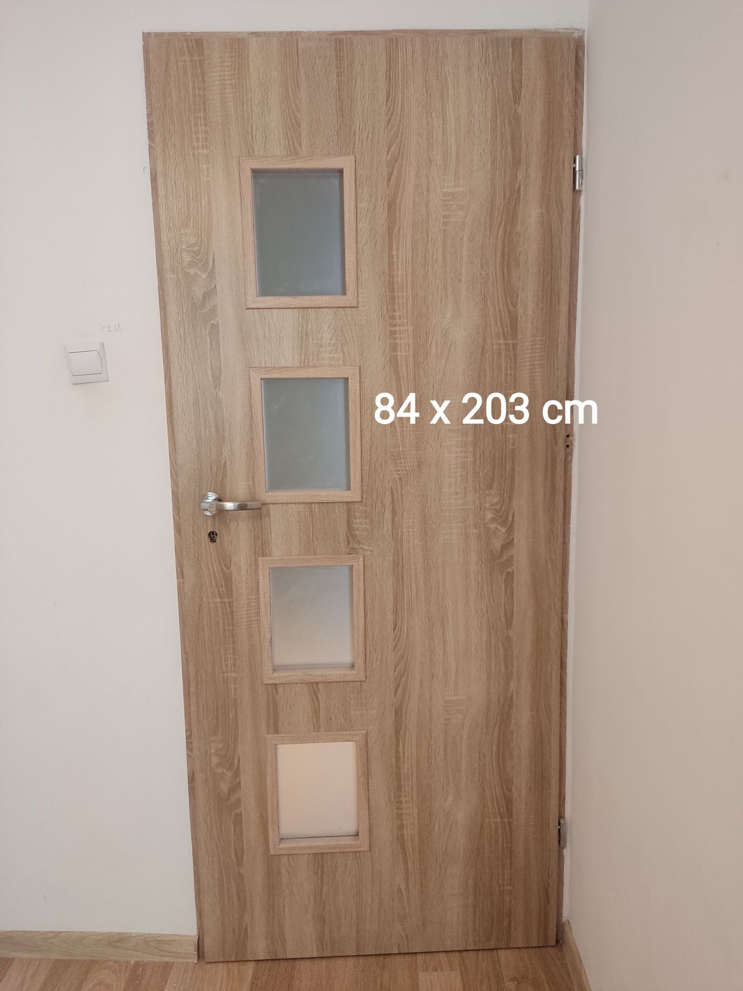 Drzwi wewnętrzne pokojowe 84x203 cm używane 2 sztuki prawe
