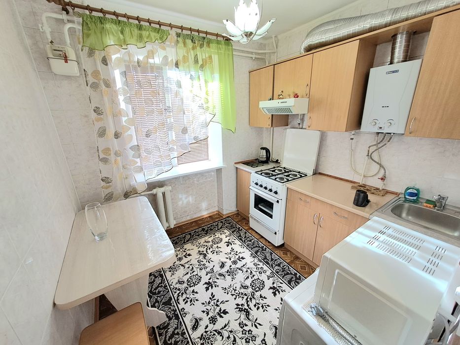 Сдаю 1ю квартиру Ютз-Молодогвардейская