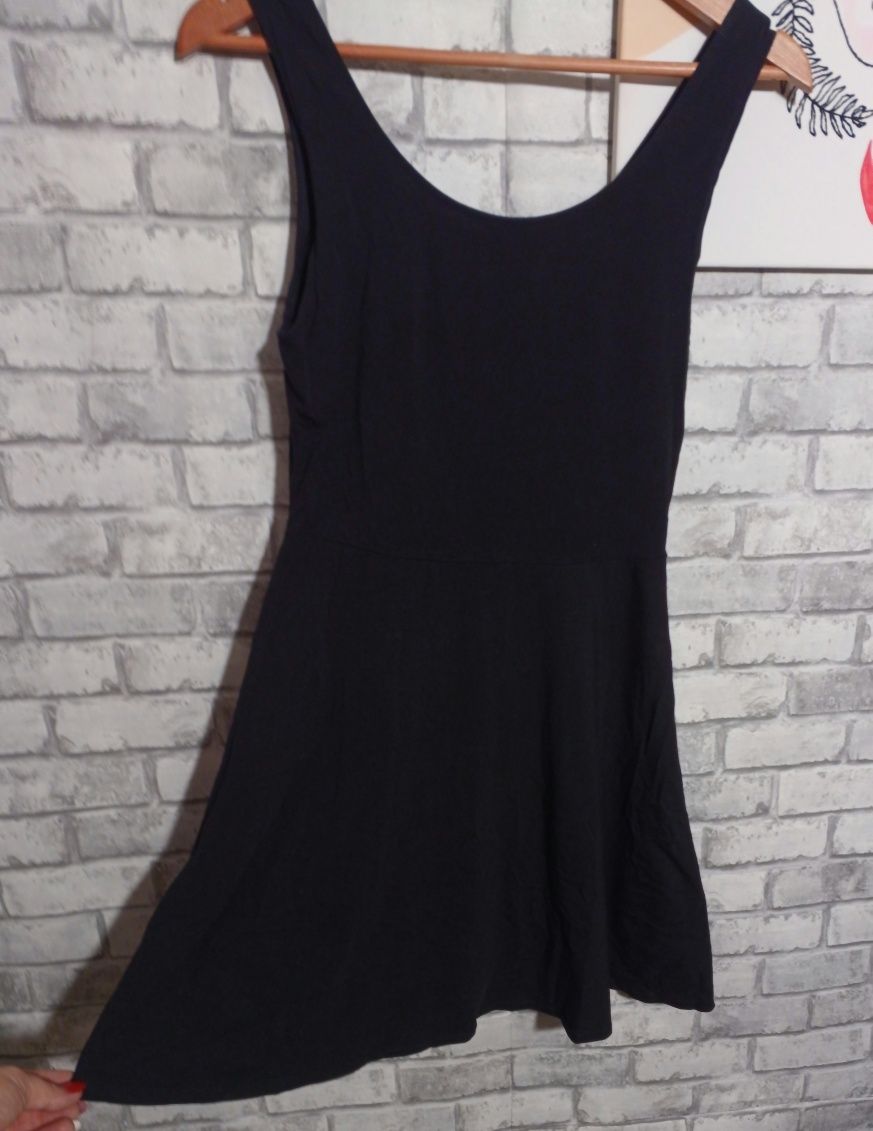 Sukienka mini, mała czarna Rozmiar M