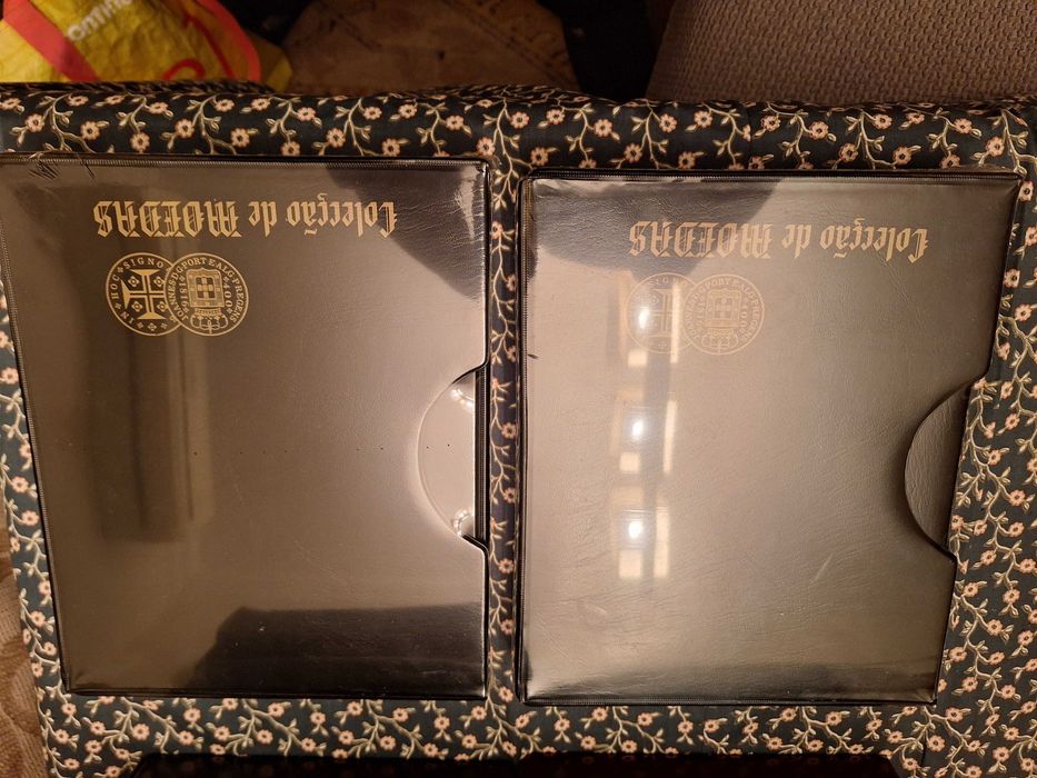 Álbuns/Capas de Moedas + Folhas Plásticas + Separadores